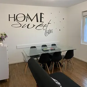  Hébergement de vacances Logement, Idéal Famille, Amis, Y Est !